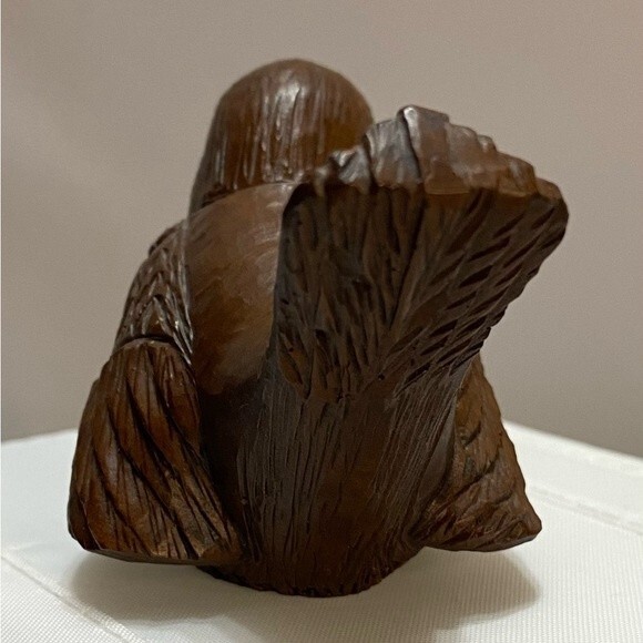 Vintage Red Mill Mfg Pecan Shell & Resin Sparrow Bird Figurine Handcrafted USA - Picture 4 of 8